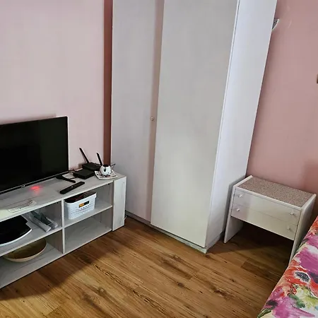 за гости на 1 منزل للإقامة *